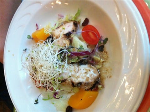 CaLACaLA義大利廚房 -浪漫約會好英式 - 第6張圖 燻雞沙拉 - 內湖區的CaLACaLA義大利廚房)