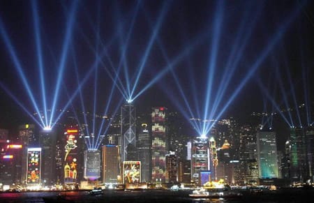 [MiuMiu愛香港.旅遊景點分享]人生50個必到景點－幻彩詠香江。天星小輪收費。簡介