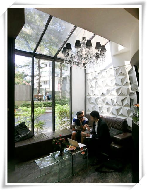 1415782359-1006243412_n