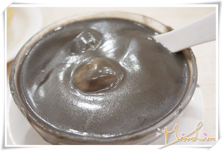 1447777222-1912240249