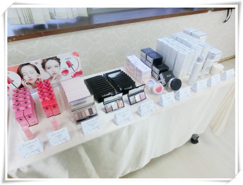 86美學校~美妝教父Jasper教你怎麼用花娜小姐彩妝品在新年招財升官又好桃花多多!! - 第28張圖 86美學校~美妝教父Jasper教你怎麼用花娜小姐彩妝品在新年招財升官又好桃花多多!!