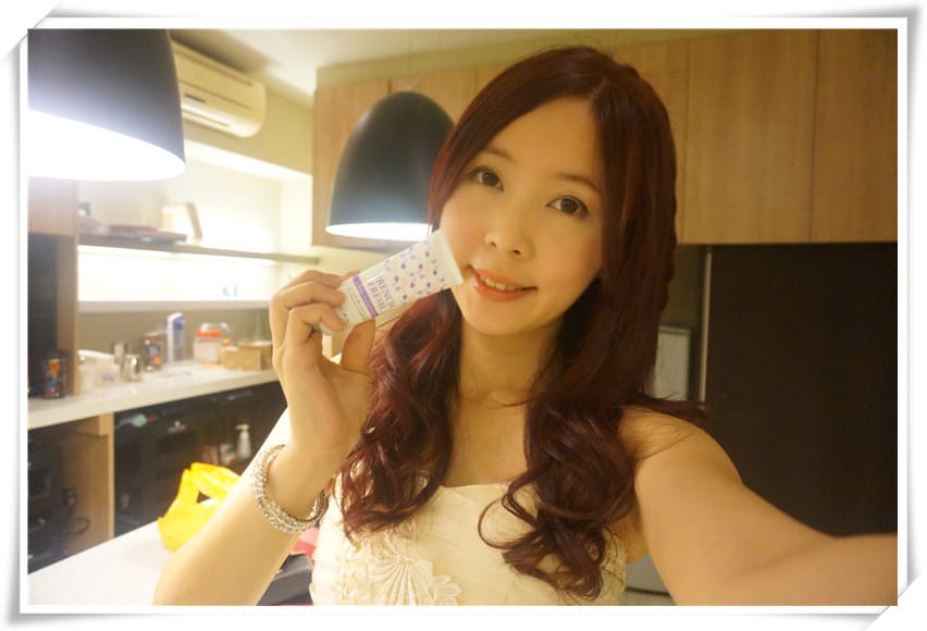 HANAKA 花戀肌 Q10密集修護嫩白護手霜~ 保養妳最細緻的千金名媛手 - 第5張圖 HANAKA 花戀肌 Q10密集修護嫩白護手霜~ 保養妳最細緻的千金名媛手