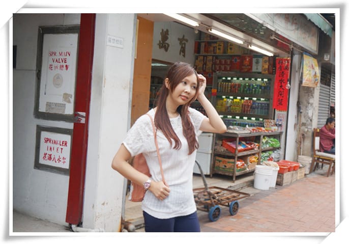 衣芙EFSHOP~妙妙琳的大心穿搭-設計款蕾絲緹花與裸肩完美妳的浪漫穿搭 - 第7張圖 衣芙EFSHOP~妙妙琳的大心穿搭-設計款蕾絲緹花與裸肩完美妳的浪漫穿搭