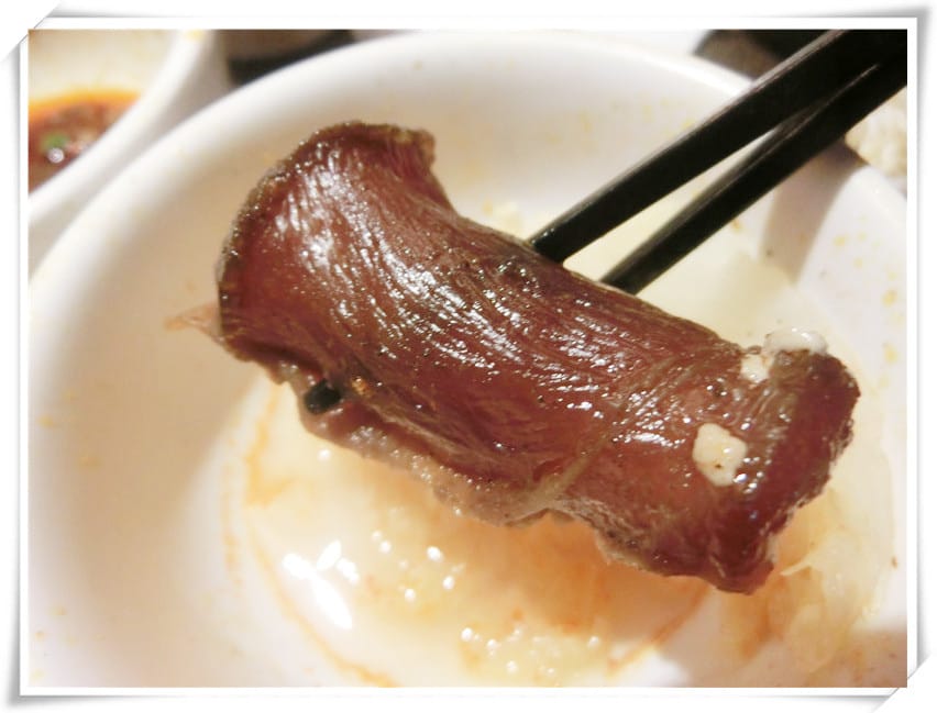 太和殿鴛鴦麻辣火鍋~港台知名藝人台北必嚐的經典鍋味,挑嘴味蕾已滿足 - 第32張圖 太和殿鴛鴦麻辣火鍋~港台知名藝人台北必嚐的經典鍋味,挑嘴味蕾已滿足