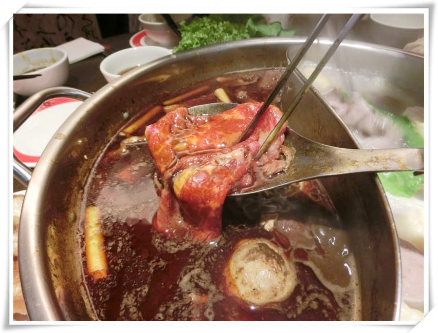 太和殿鴛鴦麻辣火鍋~港台知名藝人台北必嚐的經典鍋味,挑嘴味蕾已滿足 - 第35張圖 太和殿鴛鴦麻辣火鍋~港台知名藝人台北必嚐的經典鍋味,挑嘴味蕾已滿足