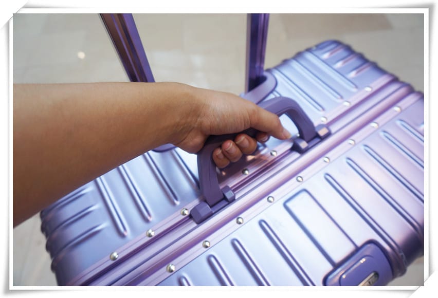 [行李箱推薦]LHS采寓生活館－德國品牌 德國品牌NaSaDen納莎登鋁框行李~ 拉著我的夢幻紫美麗行李箱， 來一趟女生最喜歡的優雅輕盈異國旅程！