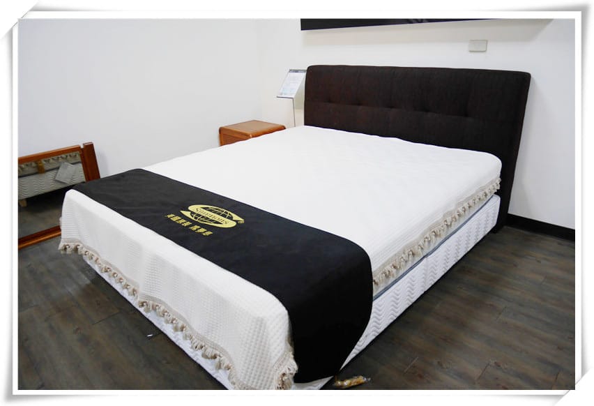 1480868456-2781390158.jpg 1480868456-2781390158.jpg