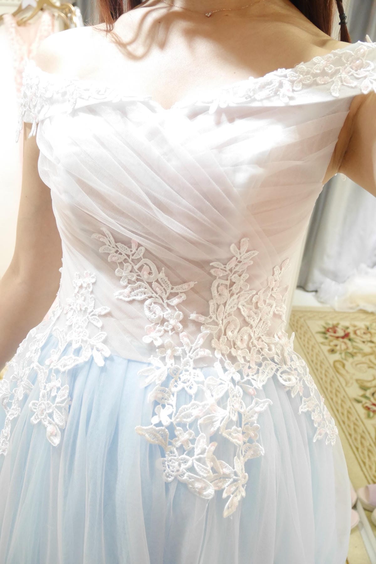 妙妙琳浪漫單曲MV與夢幻寫真拍攝~時尚公主婚紗-囍聚婚禮創意館/絕美造型師-新秘桑妮/仙女推手攝影師-Mason’s Studio黃岑庭/人氣水晶教堂-新靚點花園飯店/甜美木馬場地-Niniminou & 1/2am - 第15張圖 妙妙琳浪漫單曲MV與夢幻寫真拍攝~時尚公主婚紗-囍聚婚禮創意館/絕美造型師-新秘桑妮/仙女推手攝影師-Mason’s Studio黃岑庭/人氣水晶教堂-新靚點花園飯店/甜美木馬場地-Niniminou & 1/2am