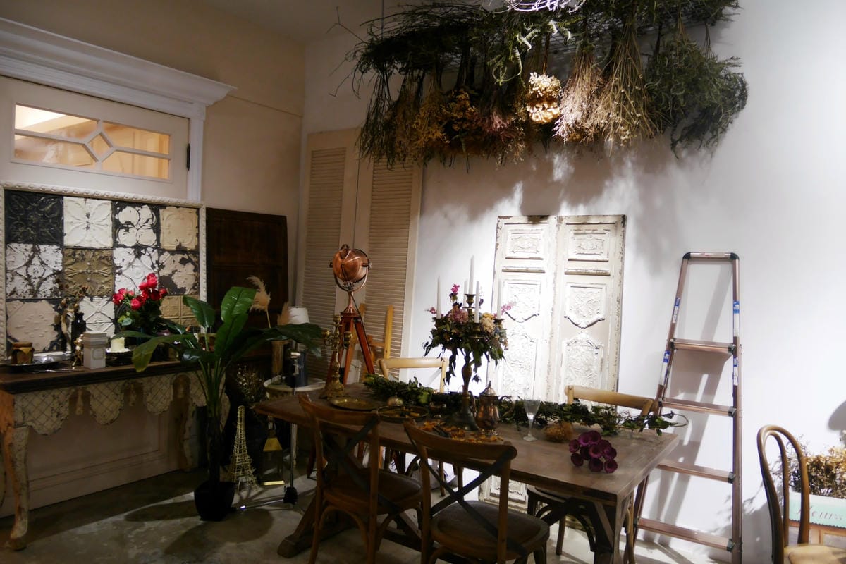 妙妙琳浪漫單曲MV與夢幻寫真拍攝~時尚公主婚紗-囍聚婚禮創意館/絕美造型師-新秘桑妮/仙女推手攝影師-Mason’s Studio黃岑庭/人氣水晶教堂-新靚點花園飯店/甜美木馬場地-Niniminou & 1/2am - 第24張圖 妙妙琳浪漫單曲MV與夢幻寫真拍攝~時尚公主婚紗-囍聚婚禮創意館/絕美造型師-新秘桑妮/仙女推手攝影師-Mason’s Studio黃岑庭/人氣水晶教堂-新靚點花園飯店/甜美木馬場地-Niniminou & 1/2am