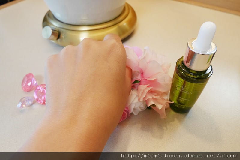 P1440144_副本.jpg P1440144_副本.jpg