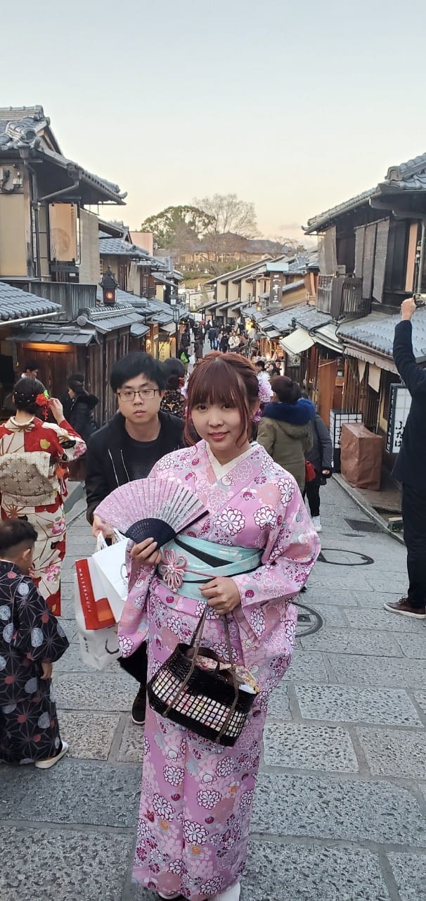 第二套 和服 原檔沒修_200114_0075_副本.jpg 第二套 和服 原檔沒修_200114_0075_副本.jpg