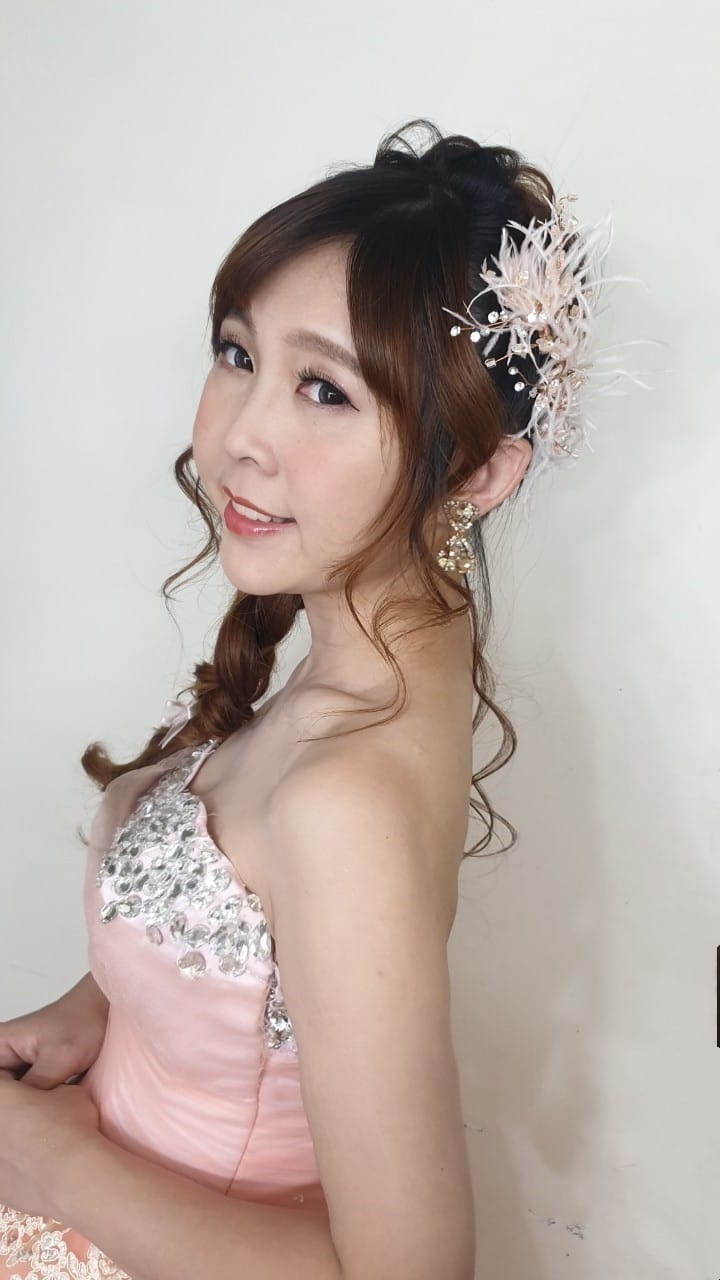 甜美晚禮服_191223_0033_副本_副本.jpg 甜美晚禮服_191223_0033_副本_副本.jpg