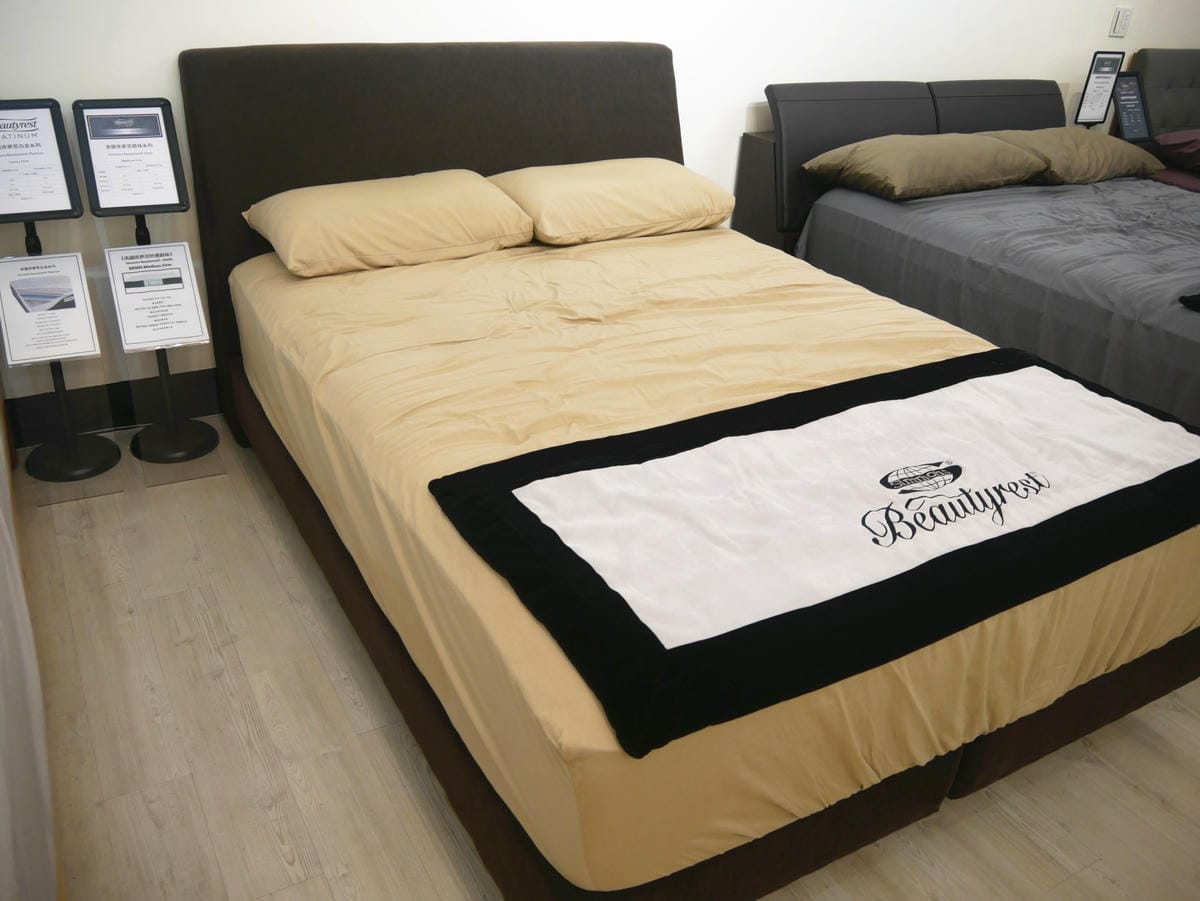 P1690664_副本.jpg P1690664_副本.jpg