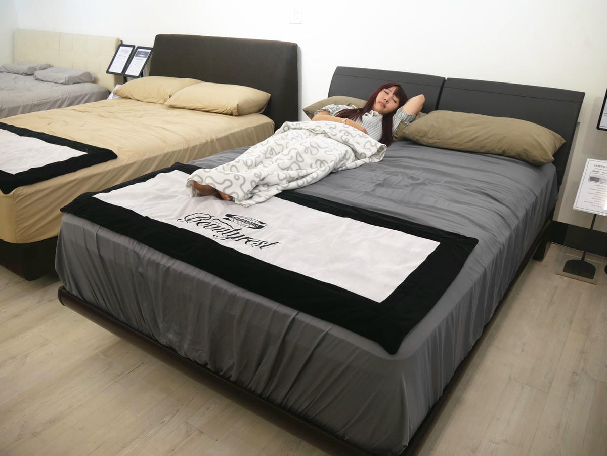 P1690756_副本.jpg P1690756_副本.jpg