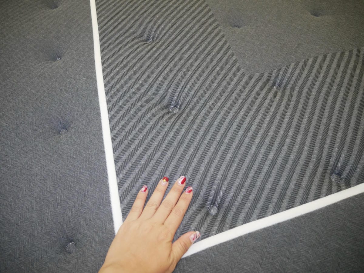 P1690690_副本.jpg P1690690_副本.jpg