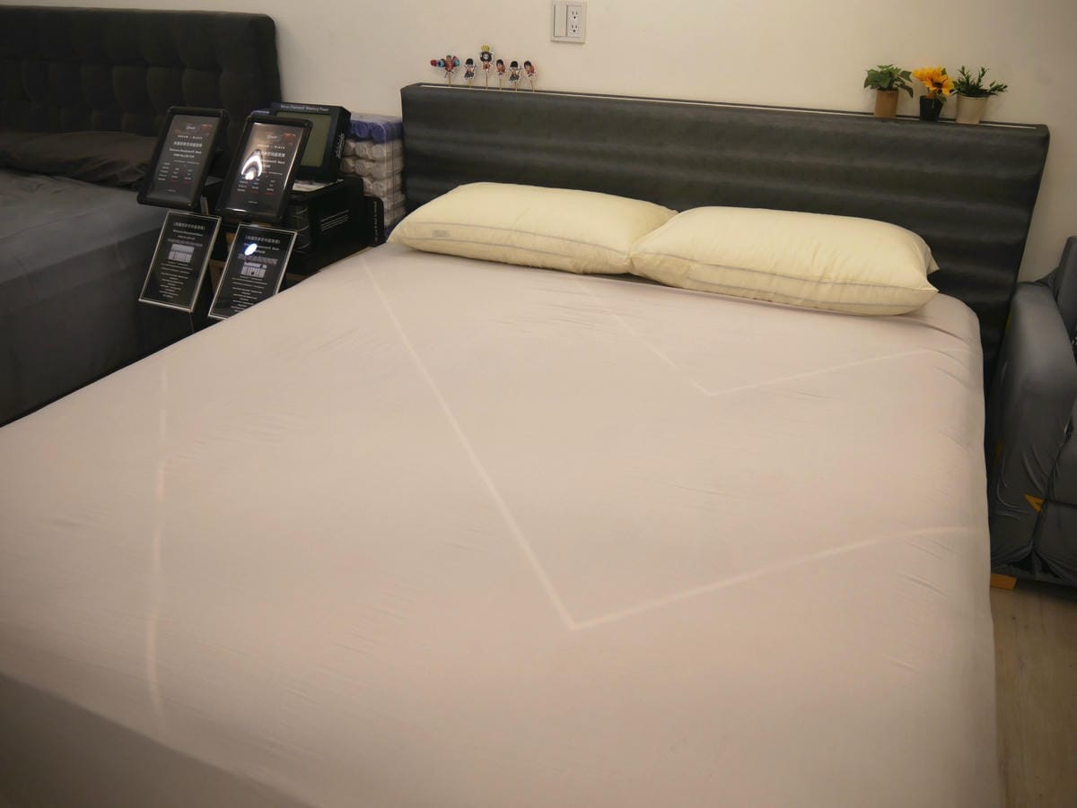 P1690683_副本.jpg P1690683_副本.jpg