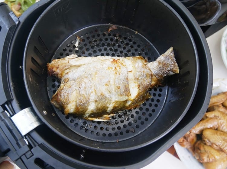 /tmp/phpqD4g47 /tmp/phpqD4g47