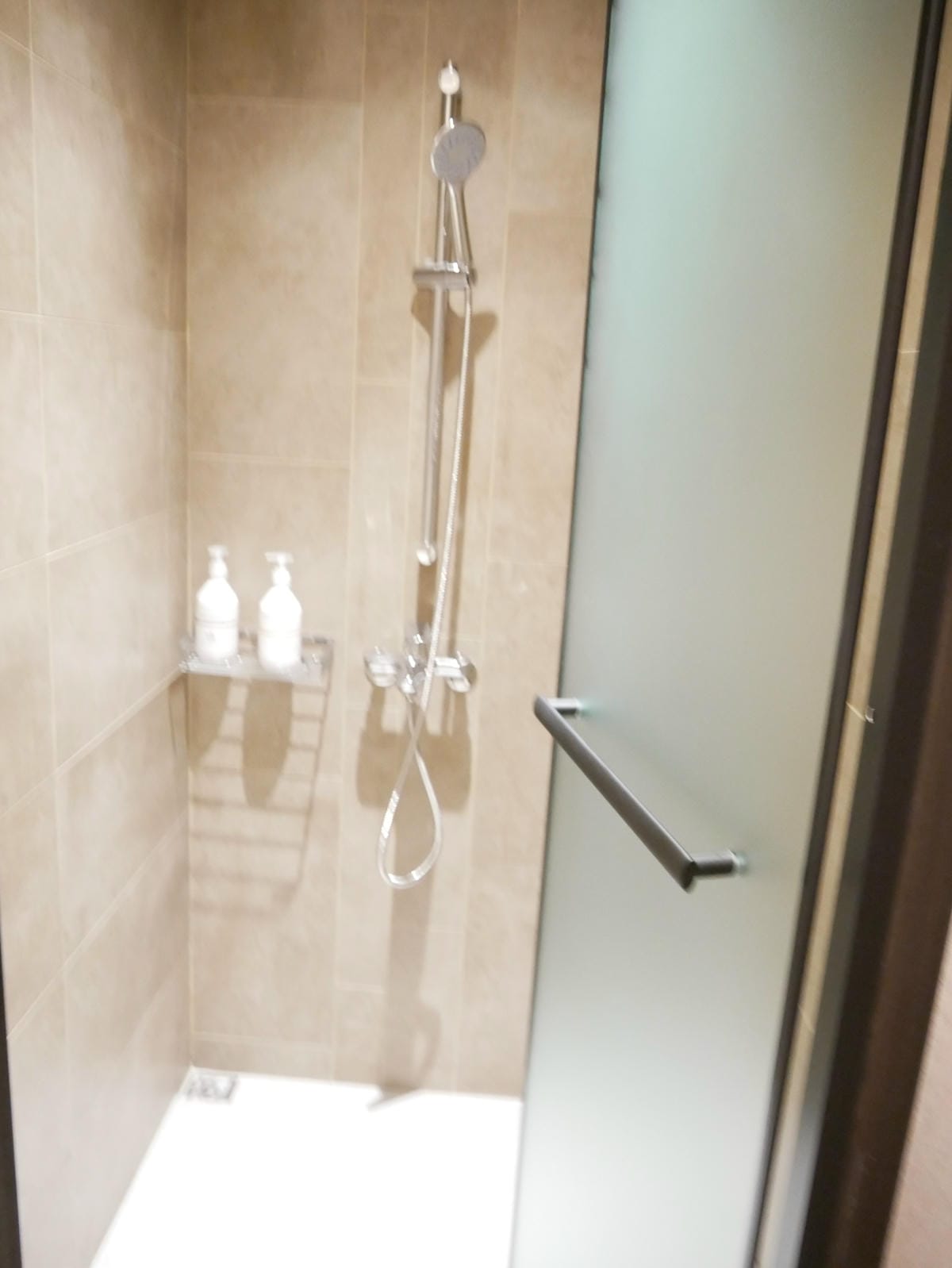 P1800193_副本.jpg P1800193_副本.jpg