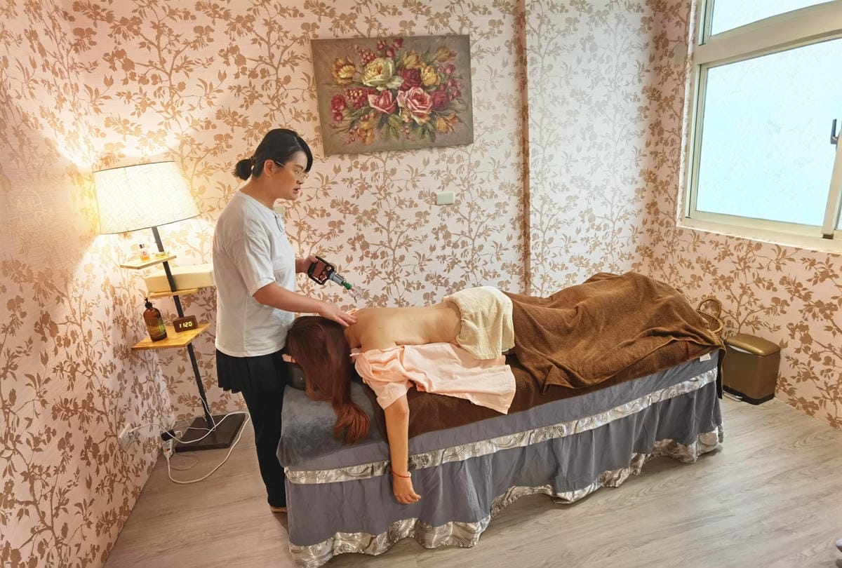 /tmp/phppB41iT /tmp/phppB41iT