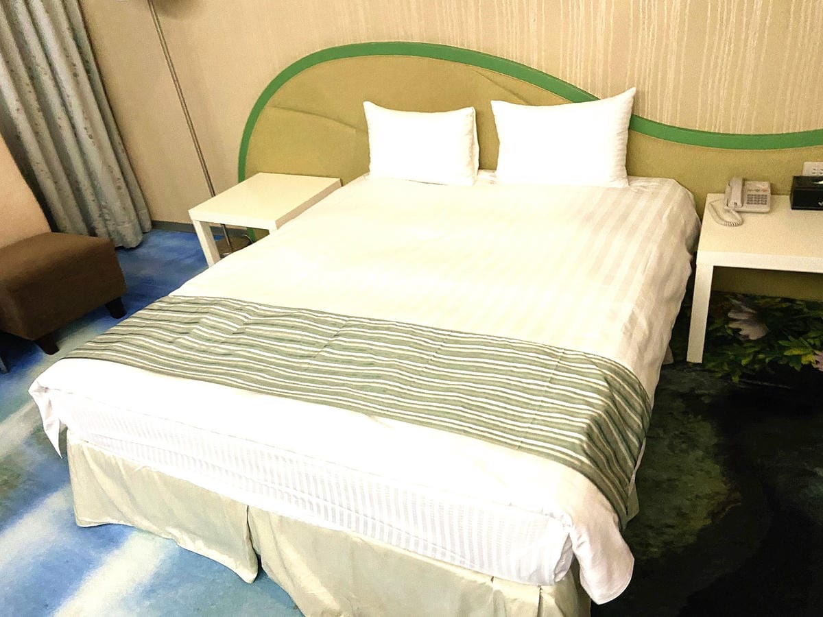 /tmp/phpIKyfaa /tmp/phpIKyfaa