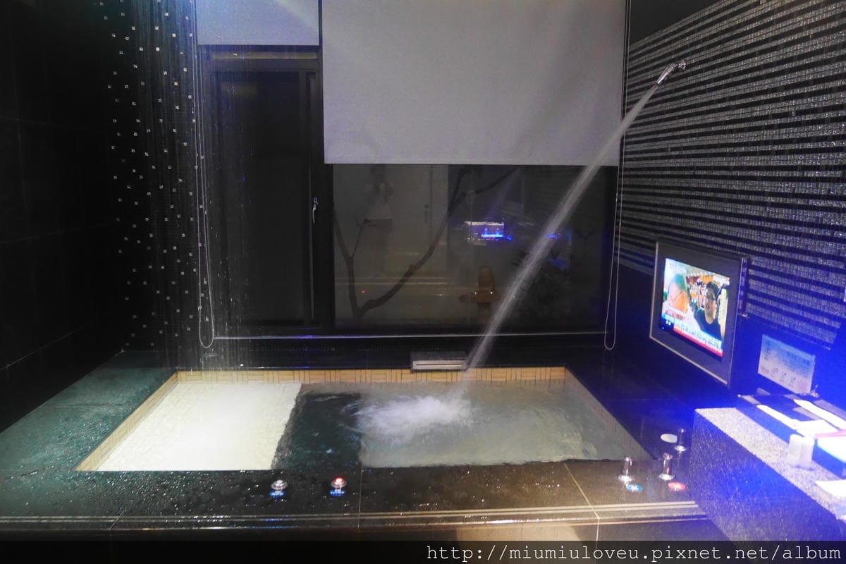 P1500856_副本.jpg P1500856_副本.jpg