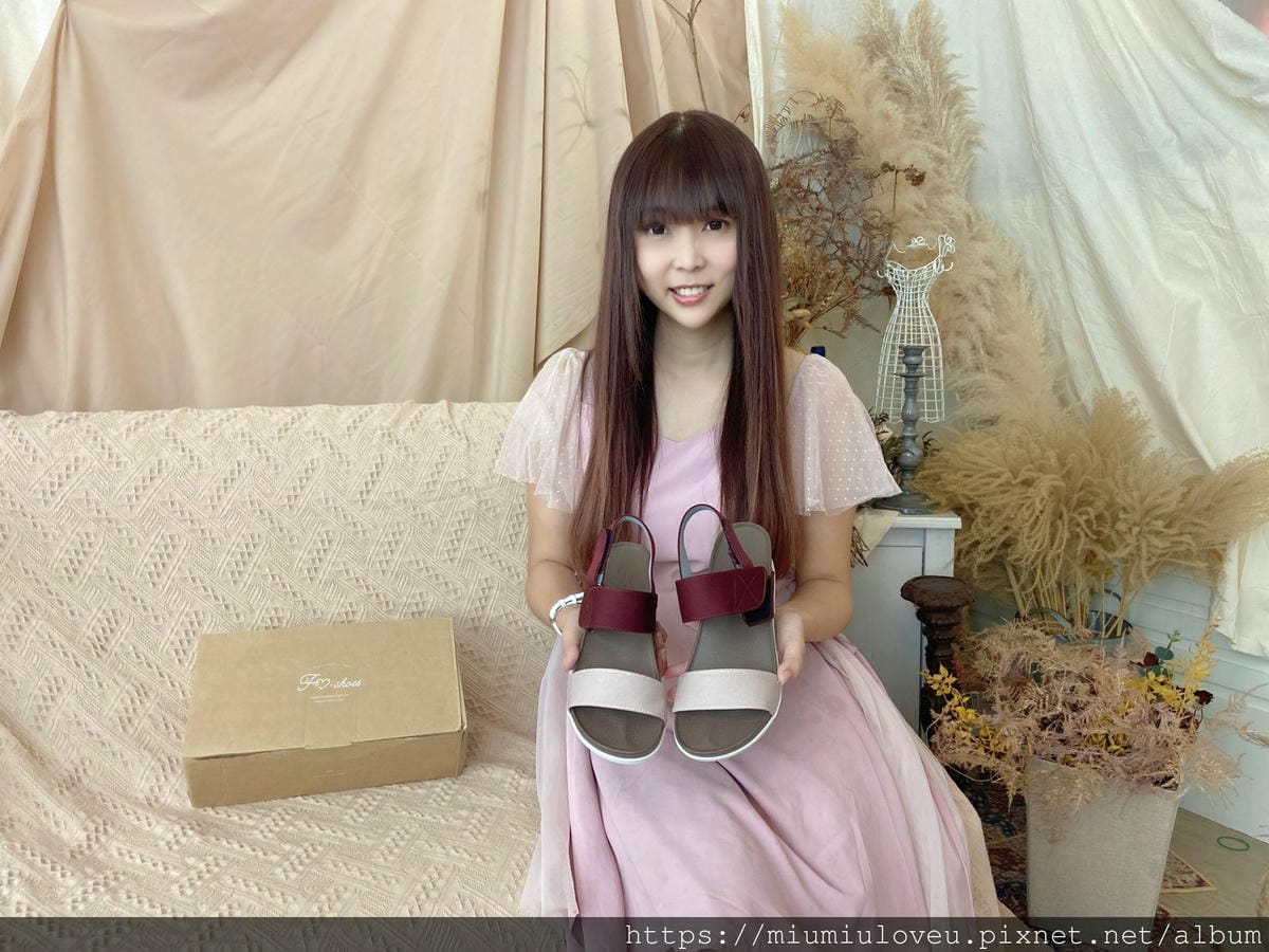 FMshoes (10).jpg FMshoes (10).jpg