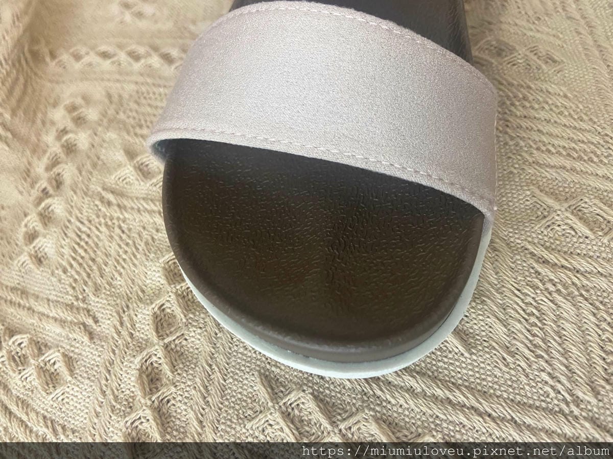 FMshoes (16).jpg FMshoes (16).jpg