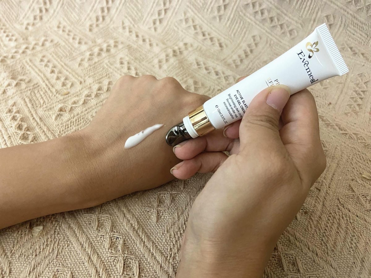 Evemed超肌能黑曜魅眼精華 (1).jpg Evemed超肌能黑曜魅眼精華 (1).jpg