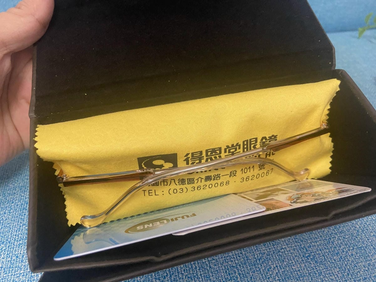 /tmp/phpRMI8wl /tmp/phpRMI8wl