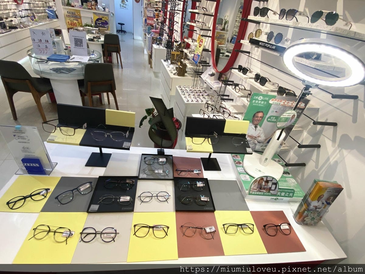 得恩堂眼鏡 (50).jpg 得恩堂眼鏡 (50).jpg