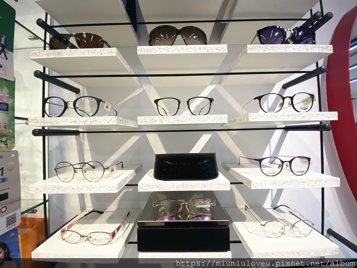 得恩堂眼鏡 (12).jpg 得恩堂眼鏡 (12).jpg