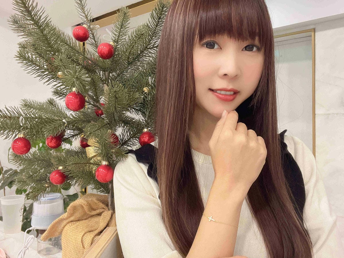 Whomfor經典十字架鑲鑽純銀手鍊.Spotlight 簡約雙鑽鎖骨鍊 (24).jpg Whomfor經典十字架鑲鑽純銀手鍊.Spotlight 簡約雙鑽鎖骨鍊 (24).jpg