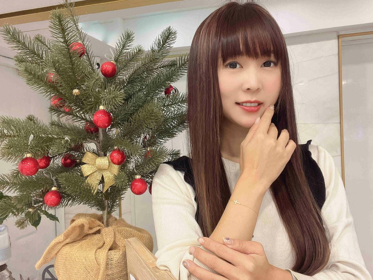 Whomfor經典十字架鑲鑽純銀手鍊.Spotlight 簡約雙鑽鎖骨鍊 (23).jpg Whomfor經典十字架鑲鑽純銀手鍊.Spotlight 簡約雙鑽鎖骨鍊 (23).jpg