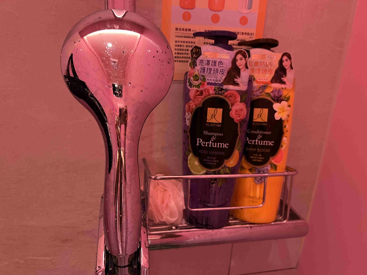 伊思婷奢華香水洗髮潤髮乳 (60).jpg 伊思婷奢華香水洗髮潤髮乳 (60).jpg