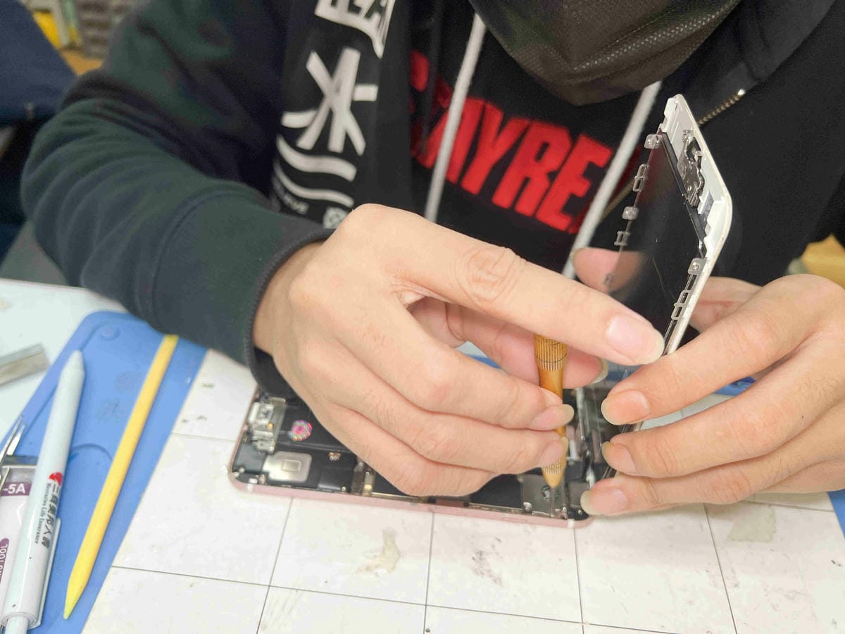 完美手機維修 (31).jpg 完美手機維修 (31).jpg