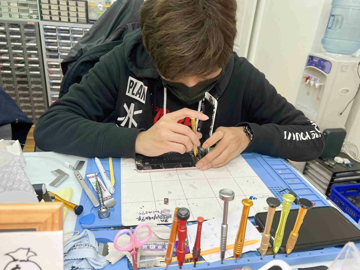 完美手機維修 (32).jpg 完美手機維修 (32).jpg