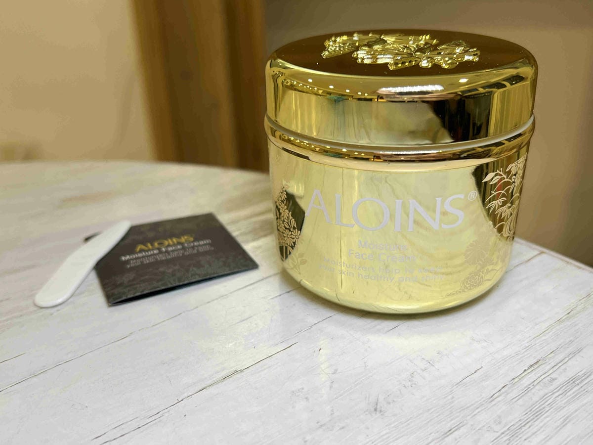 ALOINS 雅洛茵斯皇家蘆薈美肌霜 ALOINS 雅洛茵斯皇家蘆薈美肌霜