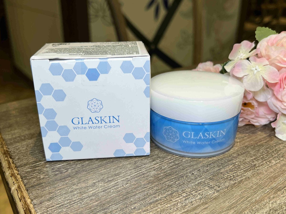 可苪絲全效水凝霜 (12).jpg 可苪絲全效水凝霜 (12).jpg