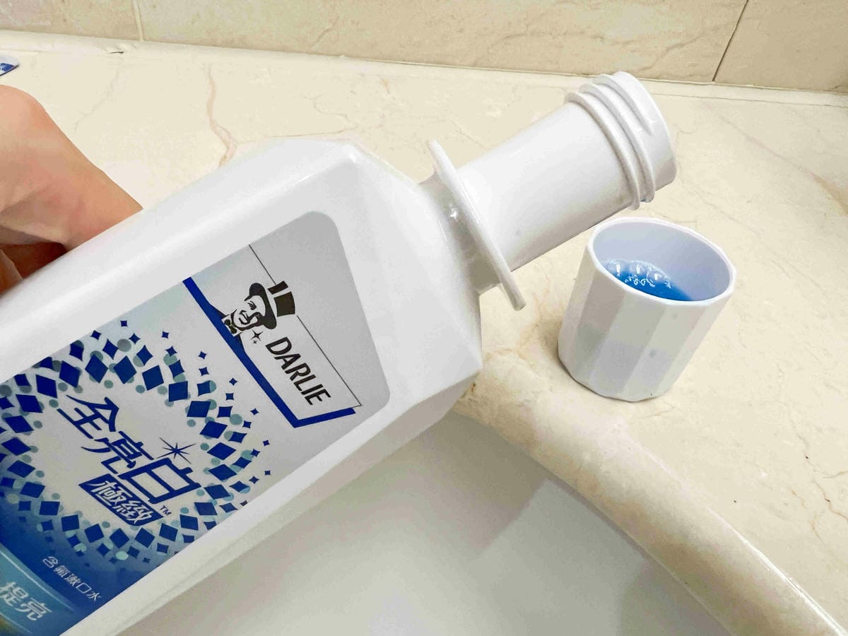 黑人全亮白極緻牙膏潄口水 (15).jpg 黑人全亮白極緻牙膏潄口水 (15).jpg