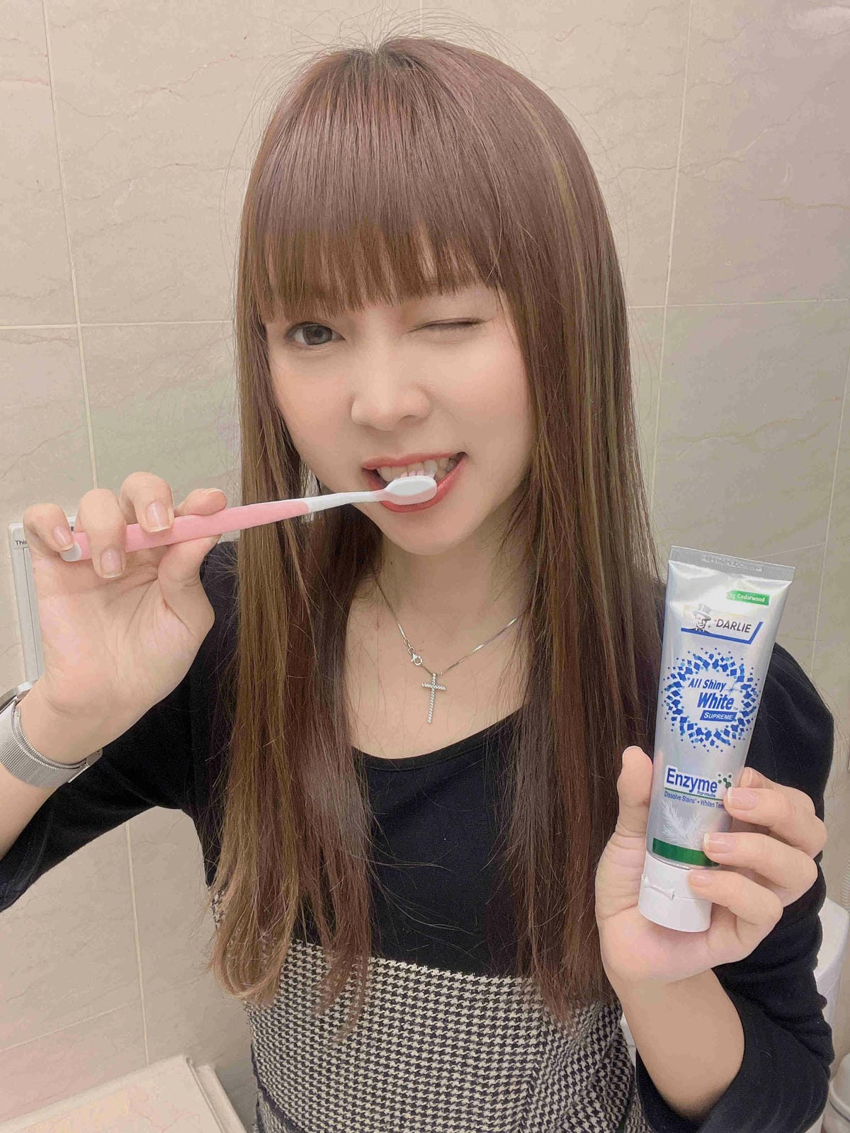 黑人全亮白極緻牙膏潄口水 (31).jpg 黑人全亮白極緻牙膏潄口水 (31).jpg