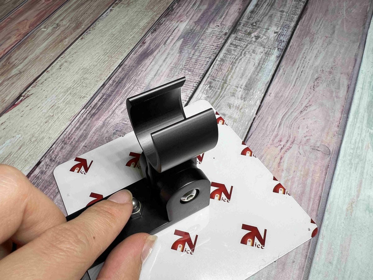 7Nice鋁出奇兵可調式蓮蓬頭架 (2).jpg 7Nice鋁出奇兵可調式蓮蓬頭架 (2).jpg