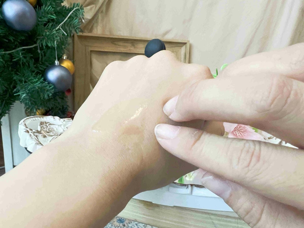 ERH 絕對修護保濕精華液 (13).jpg ERH 絕對修護保濕精華液 (13).jpg