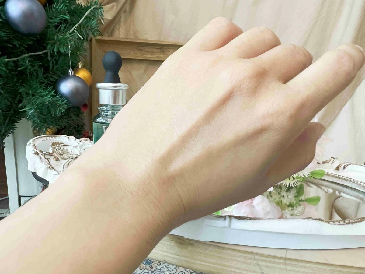 ERH 絕對修護保濕精華液 (16).jpg ERH 絕對修護保濕精華液 (16).jpg