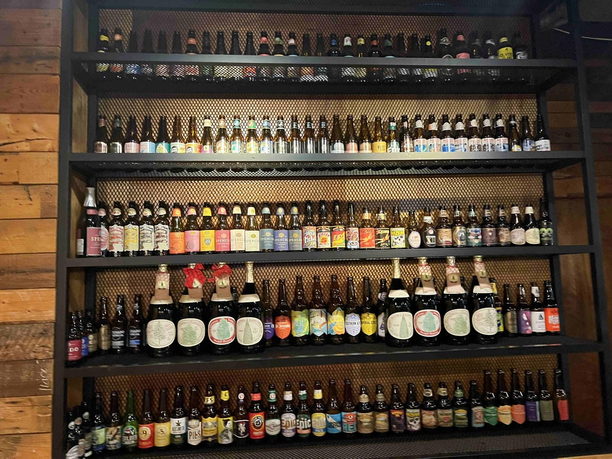 Waiting Bistro (4).jpg Waiting Bistro (4).jpg