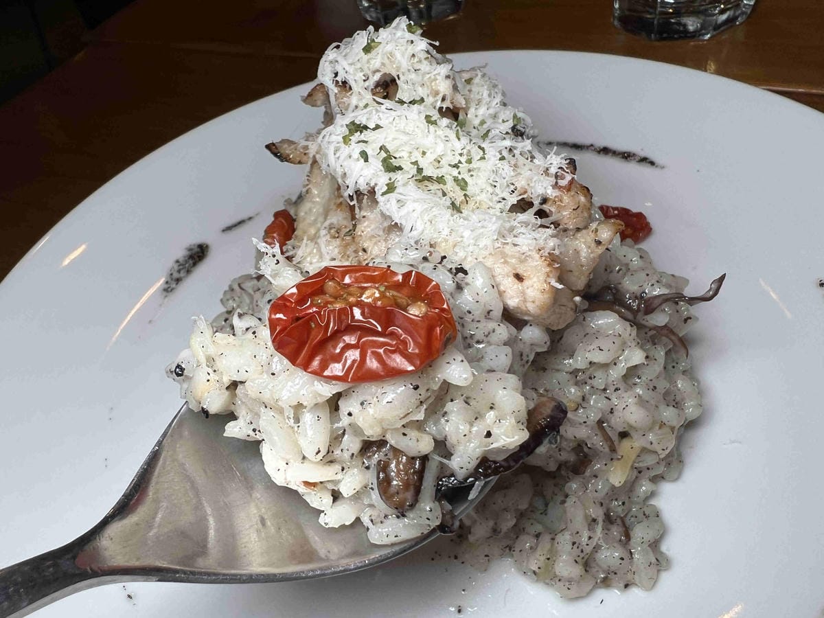 Waiting Bistro (17).jpg Waiting Bistro (17).jpg