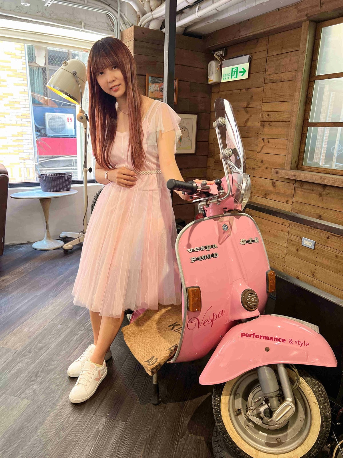 NEEDGREEN (4).jpg NEEDGREEN (4).jpg