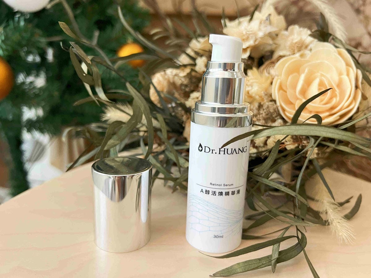 Dr. Huang (9).jpg Dr. Huang (9).jpg