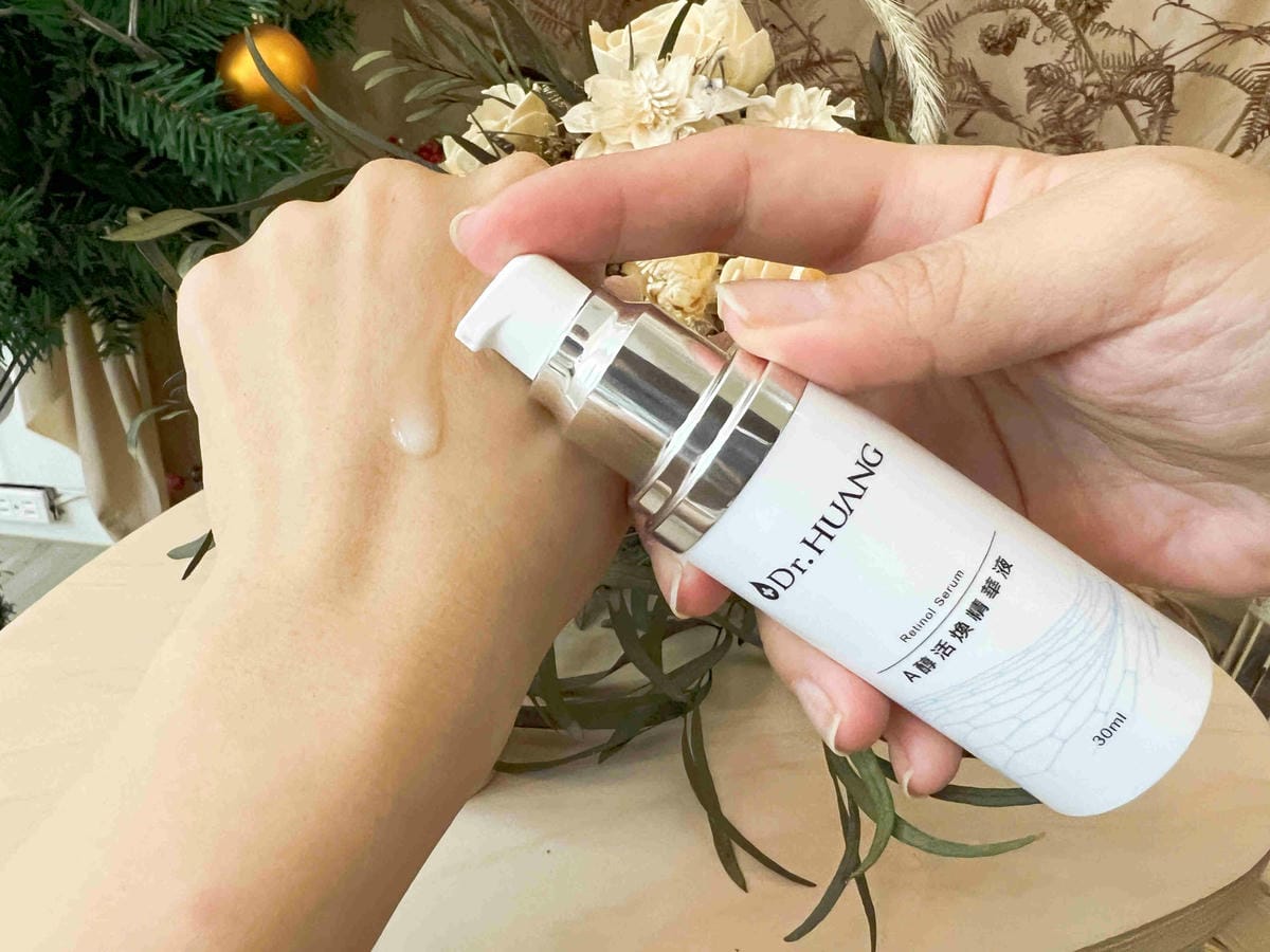 Dr. Huang (11).jpg Dr. Huang (11).jpg