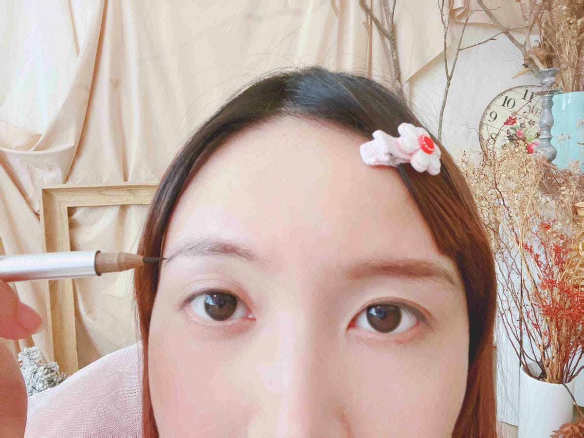 kalliestarr眼線液水眉筆旋轉口紅雙頭眼影筆 (86).jpg kalliestarr眼線液水眉筆旋轉口紅雙頭眼影筆 (86).jpg