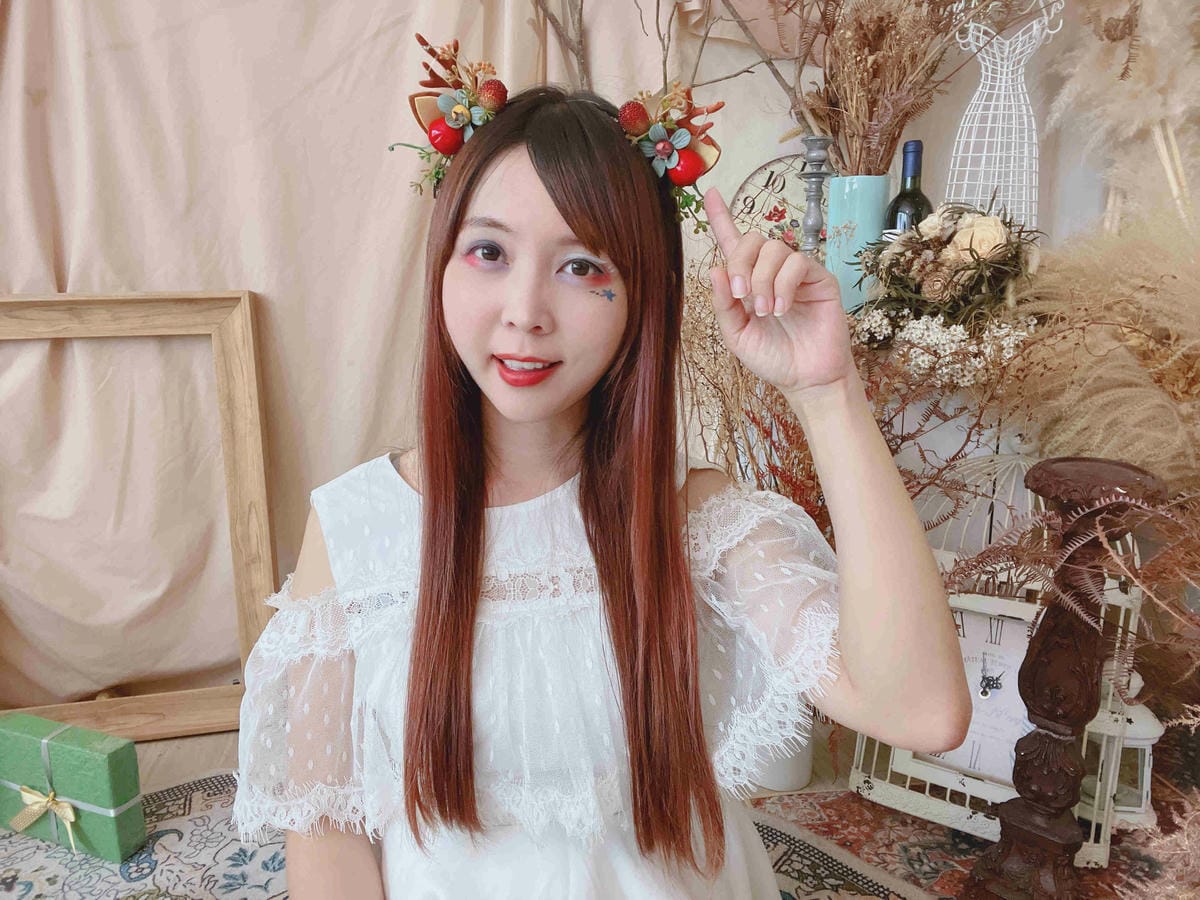 kalliestarr眼線液水眉筆旋轉口紅雙頭眼影筆 (130).jpg kalliestarr眼線液水眉筆旋轉口紅雙頭眼影筆 (130).jpg